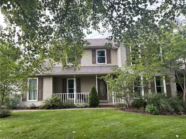 2359 Rohrer St NW, North Canton, OH 44720