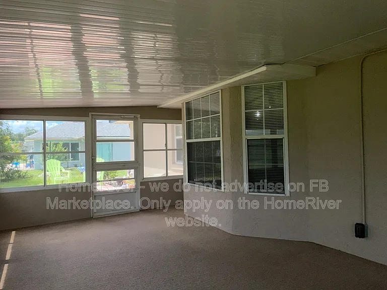 4021 NE 6th Ct — Photo 16