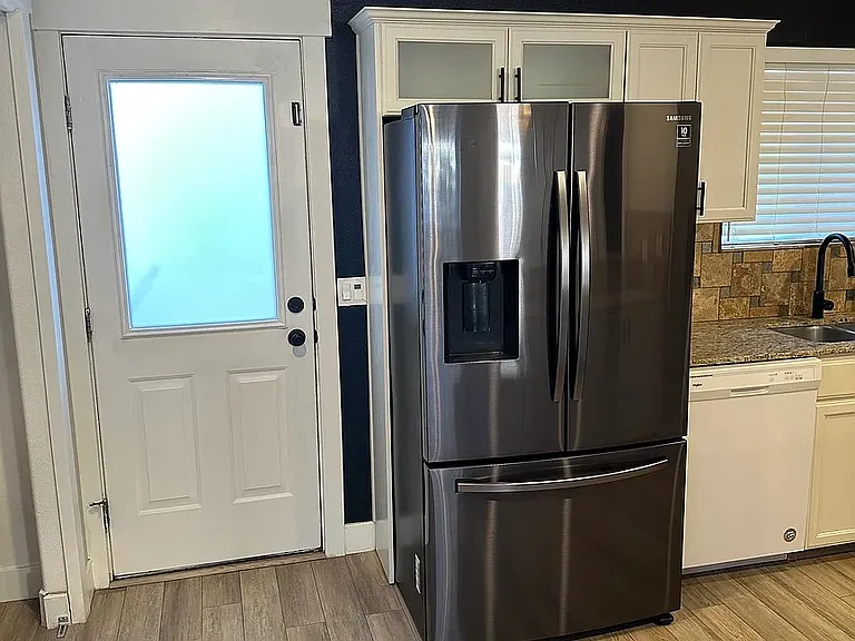 1108 N 1300 W — Photo 3