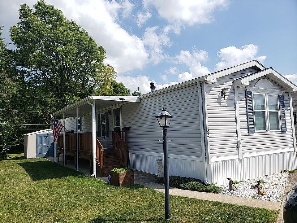1st image of 275 S Lincoln St Lot 32