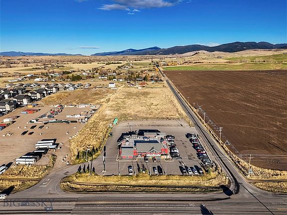 4th image of Cottonwood Rd