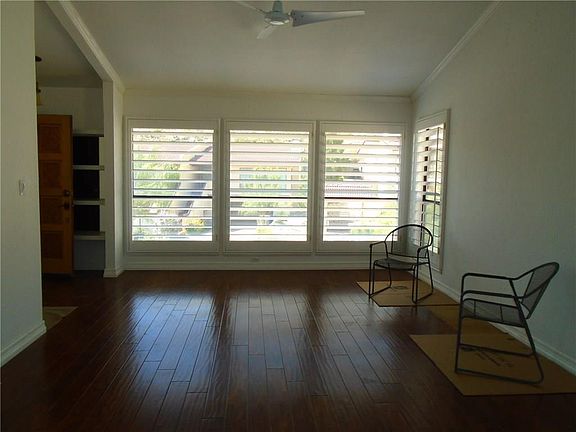 4th image of 226 Canyon Terrace Dr