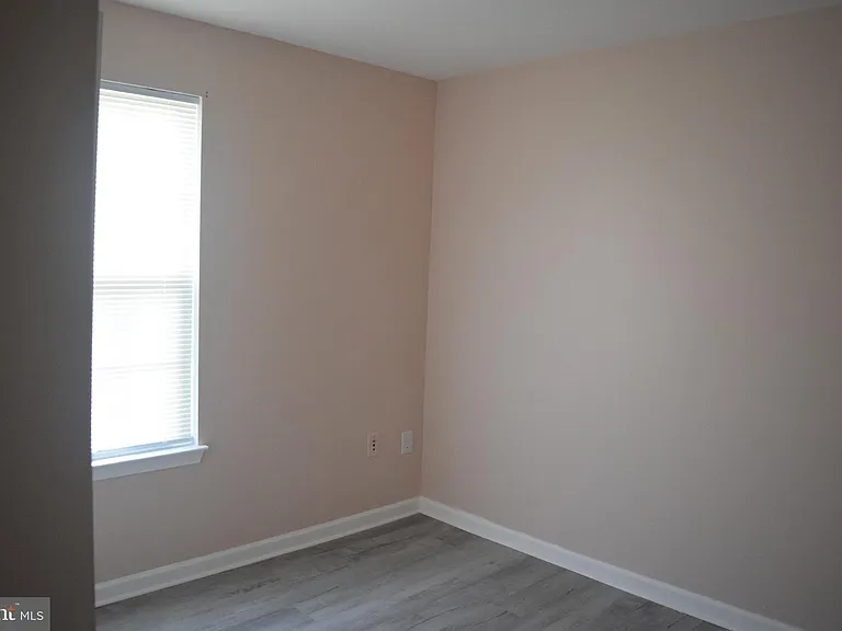 326 Larose Dr — Photo 14