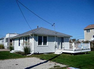 18 Pocono Rd, Narragansett, RI 02882