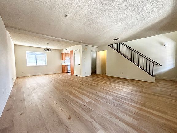 4th image of 529 W Duarte Rd APT A