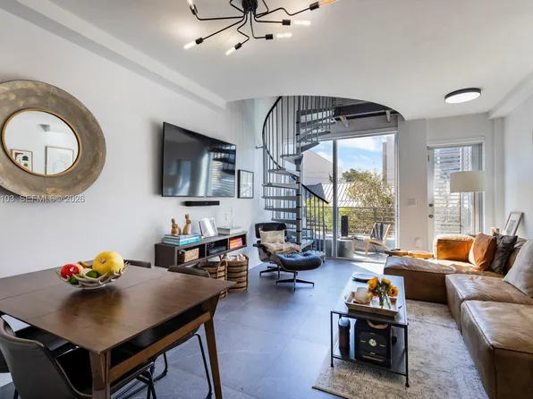 3339 Virginia St APT 311, Miami, FL 33133