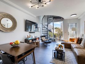 3339 Virginia St