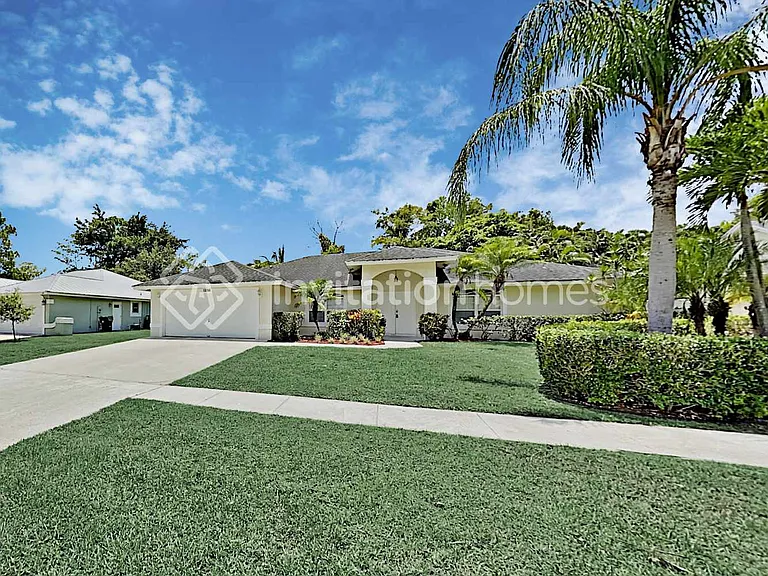 13750 Lilac Pl — Photo 1