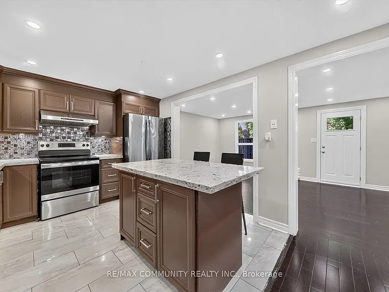 850 Huntingwood Dr #15 — Photo 36