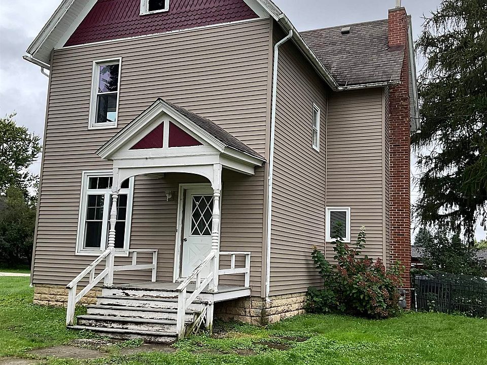 1st image of 302 Water St