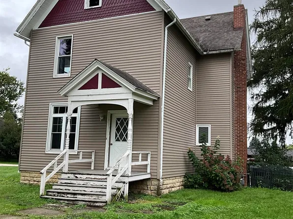 302 Water St, West Union, IA 52175