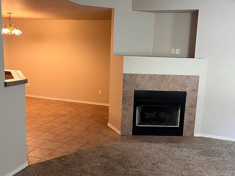 2782 W Wildwood Dr — Photo 3