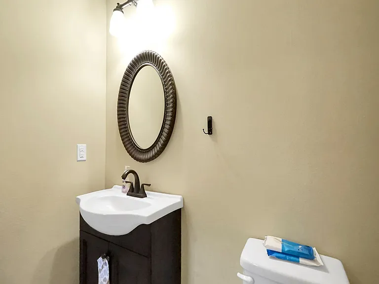 220 Wainwright Dr — Photo 10