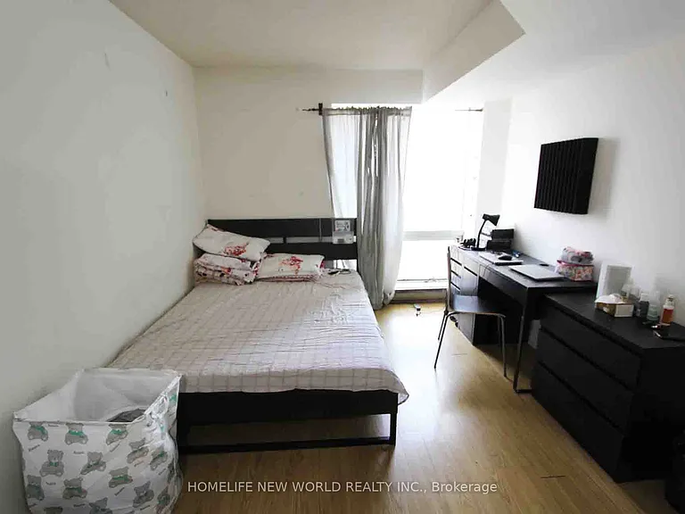 1001 Bay St #2012 — Photo 9