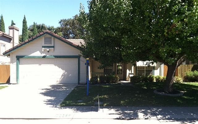 1st image of 1111 Carrie St