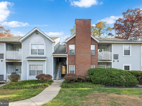 1016 Diamond Dr, Newtown, PA 18940