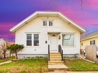 12842 Wood St, Blue Island, IL 60406