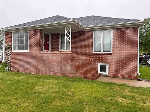 802 W D St Photo 1