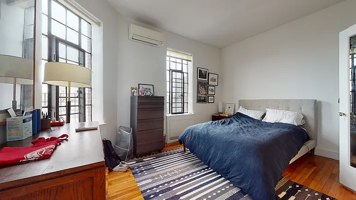 Rented by Bond New York | media 6