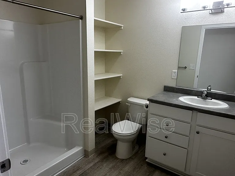 1935 Table Rock Rd #10 — Photo 10