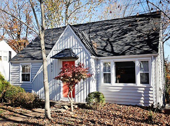 2nd image of 812 Churchill Dr
