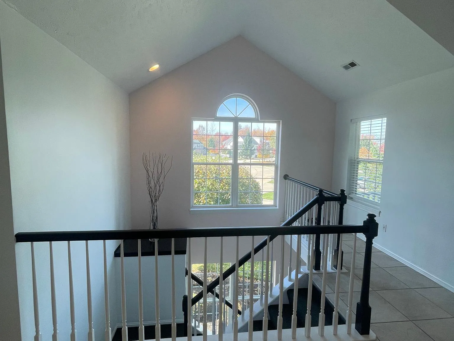 351 E Legend Ct — Photo 4