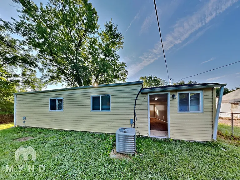 3049 Bluefield Dr — Photo 16