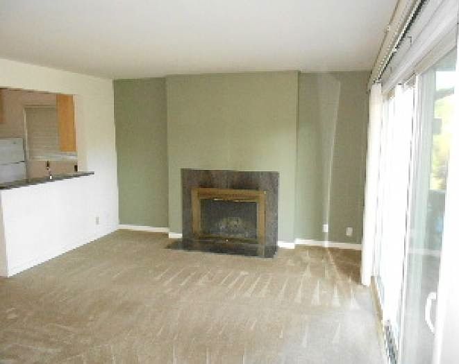 1st image of 2 Shelley Dr APT 4