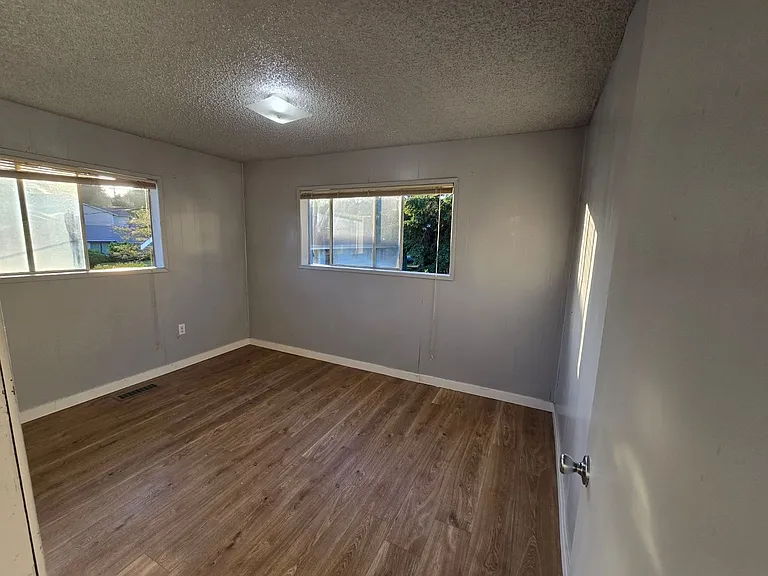 2814 Callahan Dr — Photo 7