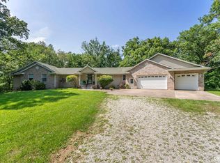 12500 Coon Hunters Rd, Blue Grass, IA 52726