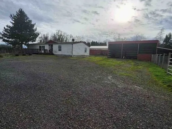 38910 S Prospect Dr, Molalla, OR 97038