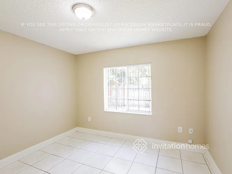13742 SW 181st St — Photo 13