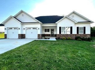 1575 Rainbolt Ct NW, Corydon, IN 47112