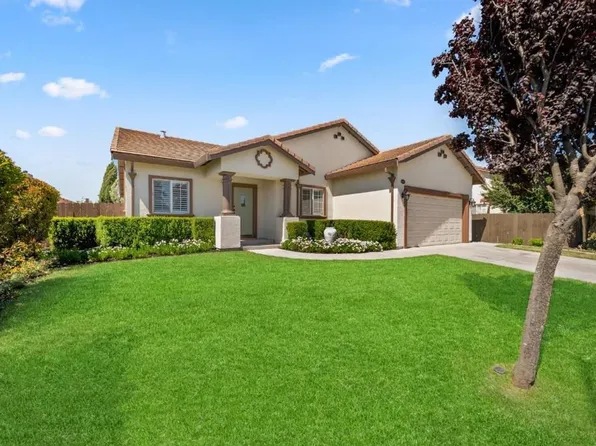 620 Glenmore Dr, Hollister, CA 95023