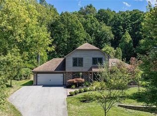 14 Whittlers Rdg, Pittsford, NY 14534