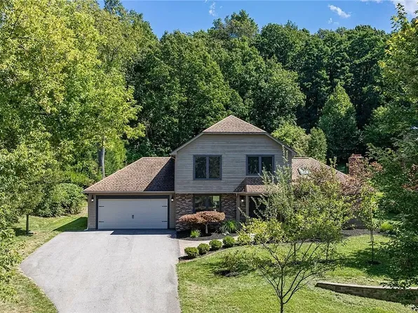 14 Whittlers Rdg, Pittsford, NY 14534