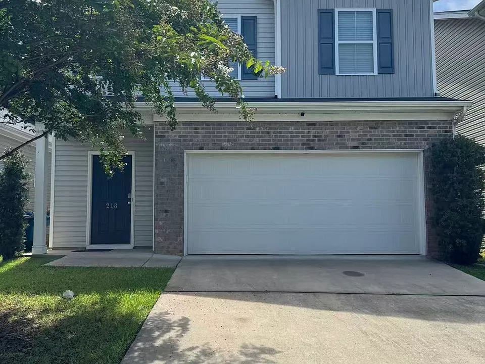 218 Harvest Glen Ln