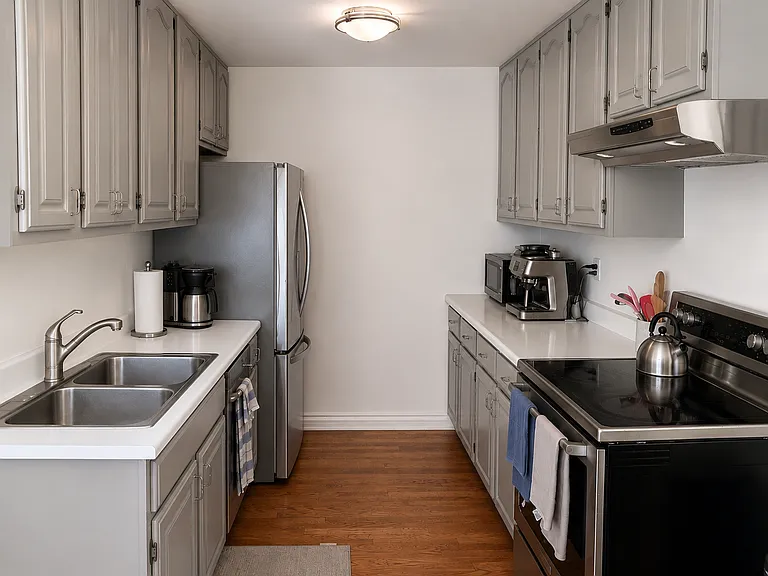 1532 Berkeley St #1 — Photo 3