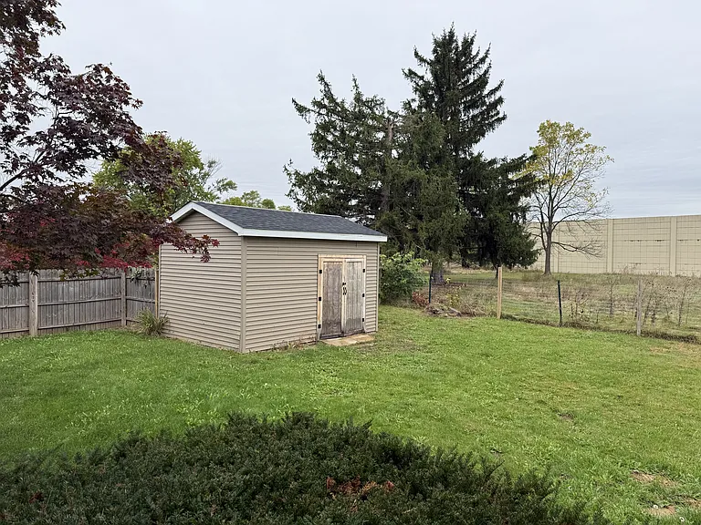 506 Connecticut Dr — Photo 23