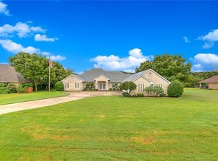 9100 Ravenswood Rd, Granbury, TX 76049