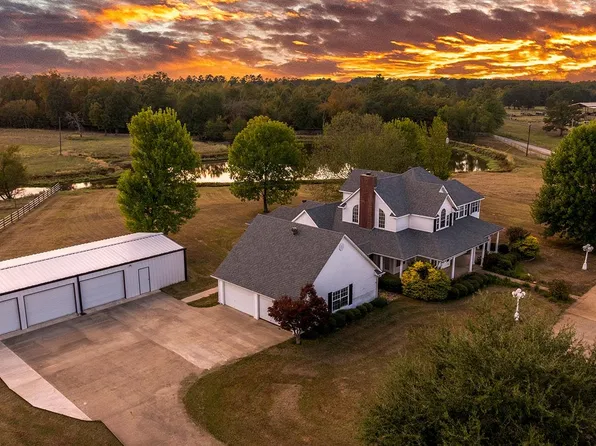 1136 County Road 2001, New Boston, TX 75570
