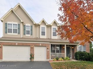 284 Claridge Cir, Bolingbrook, IL 60440