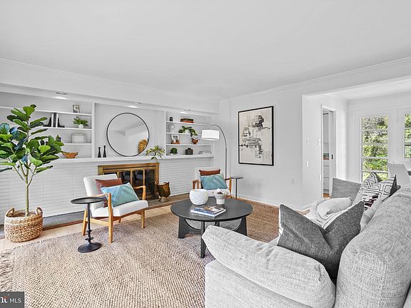 3rd image of 6428 Quincy Pl