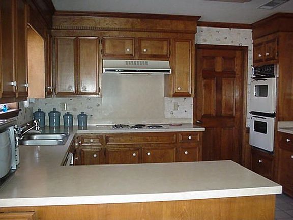 Lots of cabinet/storage