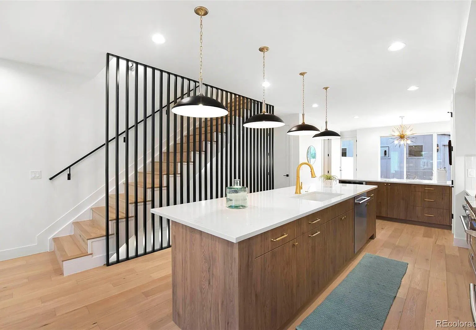 4 bed, 4.0 bath, 3176 sqft, $5,000 — Photo 4