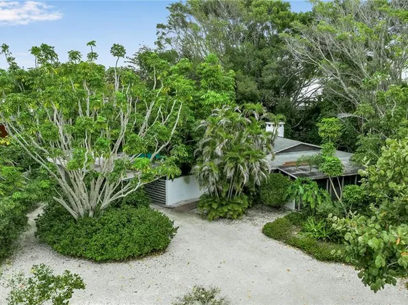 1130 Center Pl, Sarasota, FL 34236