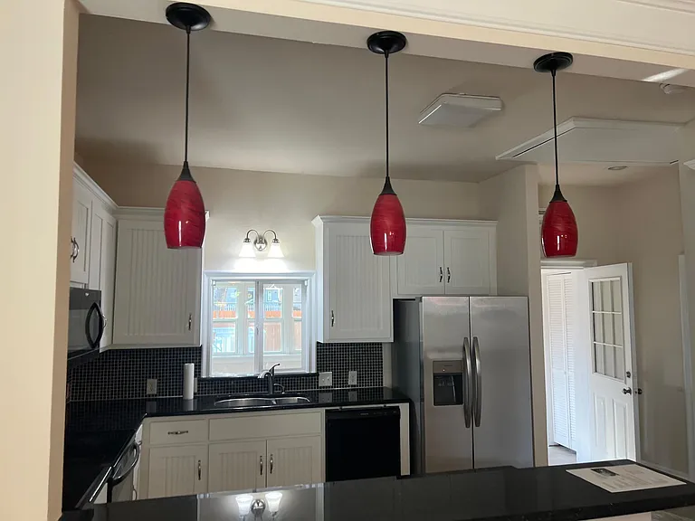 509 N Chestnut St — Photo 16