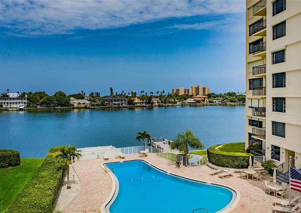 1st image of 750 Island Way APT 402