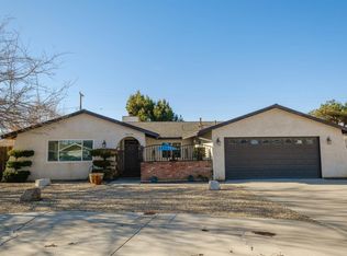 14124 Cuyamaca Rd, Apple Valley, CA 92307