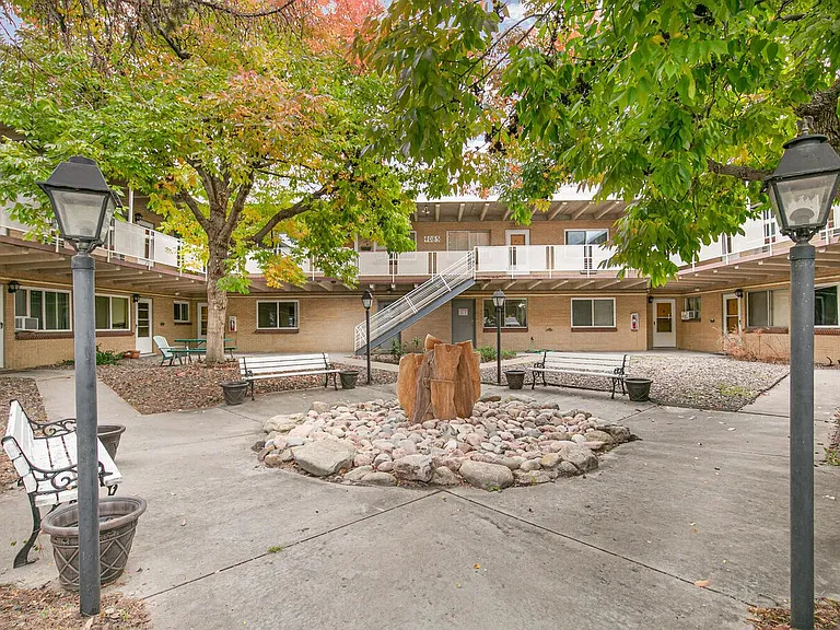4085 Harlan 8b Wheat #8B — Photo 1